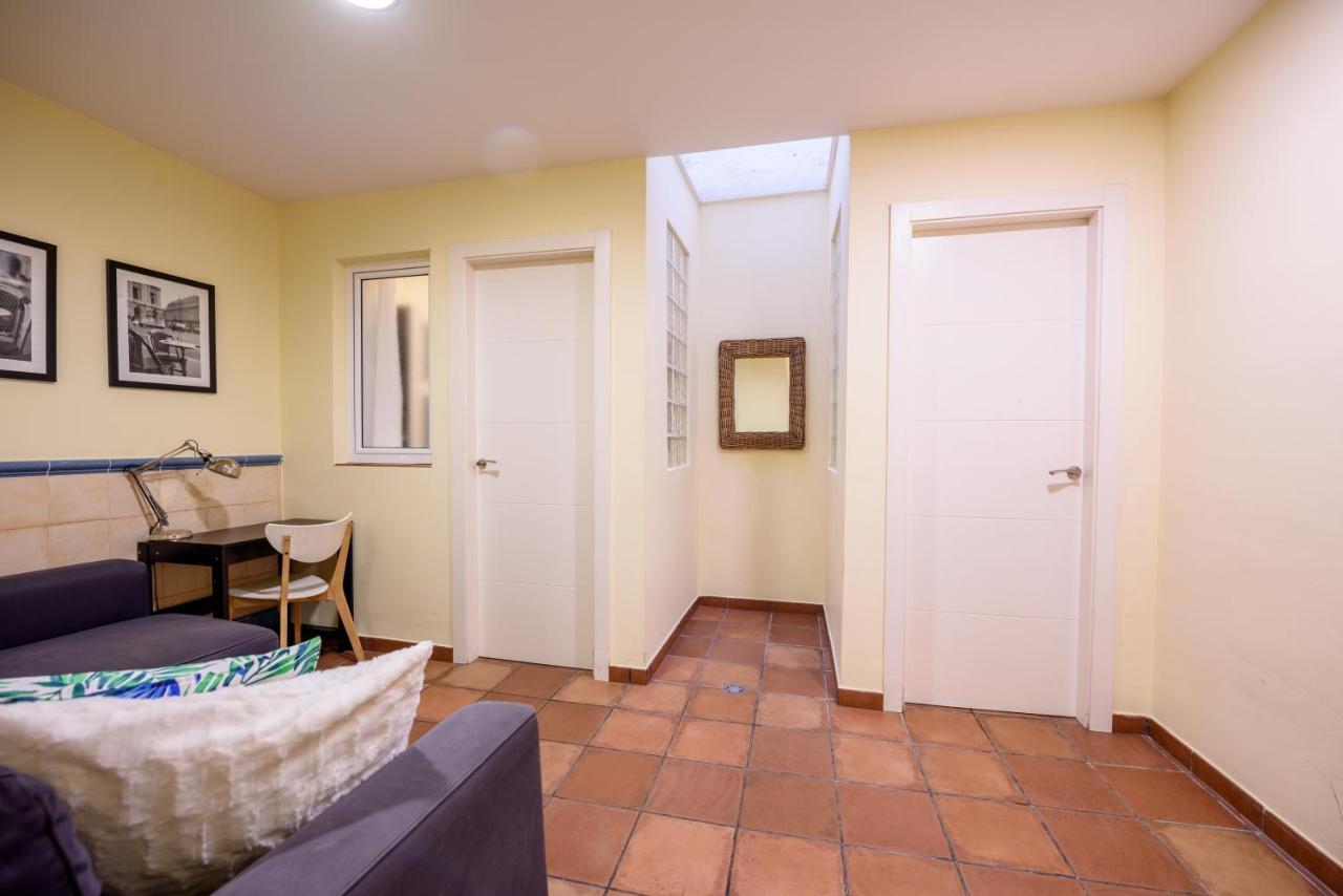 Ramblasrentals Chic & Spacious Flat Pool Table 15M Ramblas - Parking - Wifi 巴塞罗那 外观 照片